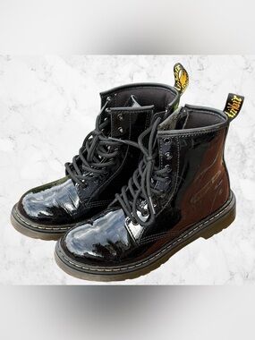 Dr. Martens Black Patent Lace-Up Kids Boots with Yellow Heel Loop Kids Sz 3